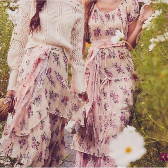 LoveShackFancy Dresses & Skirts - LoveShackFancy Silk Pink Floral Roses & Bows  Dress